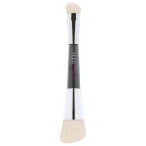 Tantour Face Contouring Sculpt & Shade Brush
